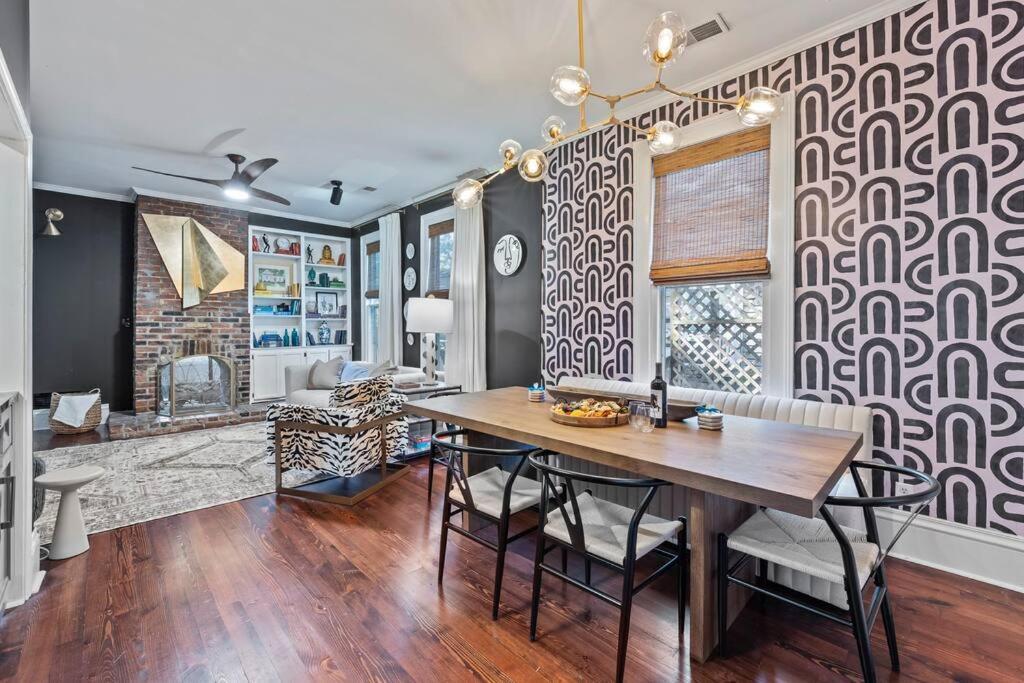 Large Historical Home W/ Fire Pit, Chef Kitchen. เมมฟิส ภายนอก รูปภาพ