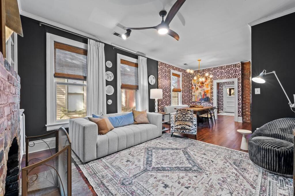 Large Historical Home W/ Fire Pit, Chef Kitchen. เมมฟิส ภายนอก รูปภาพ